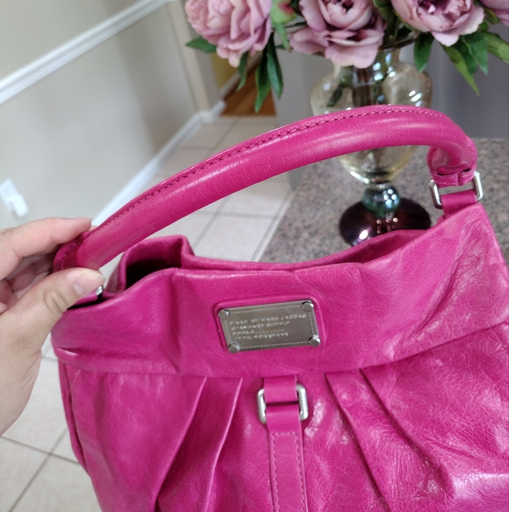 Marc by Marc Jacobs Dr. Q Lil Riz shoulder bag in Pink leather - Picture 8 of 17